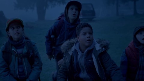 Trailer live-action Stand Together